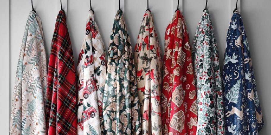 Plush Christmas Throw Blankets Just $7.99 on JCPenney.com (Reg. $35)