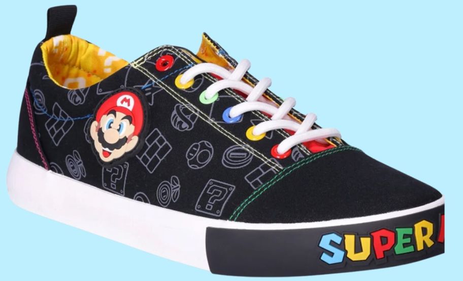 walmart-super-mario-sneaker أحذية Nintendo الرياضية الرجالية Mario & Luigi بسعر 14.99 دولارًا فقط على Walmart.com