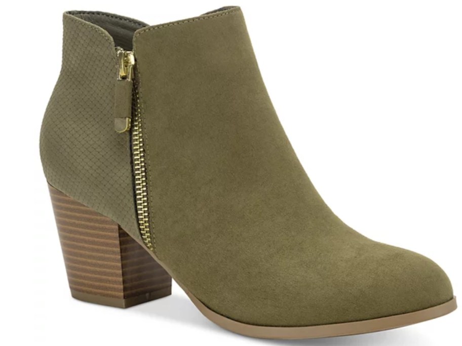 women's ankle book with heel in olive green