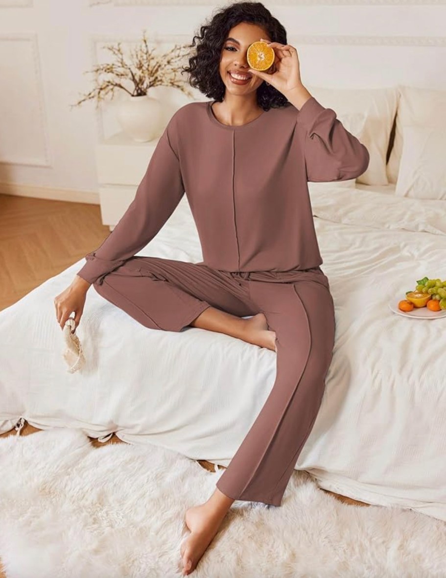 HURRY! Women’s 2-Piece Lounge Set Only $17.67 on Amazon