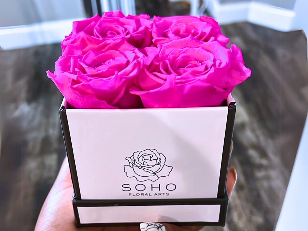 Stunning Preserved Rose Bouquets from $14.99 on Amazon | This Gift Will Last for Years!