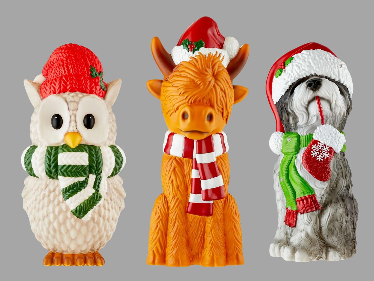 NEW Walmart Christmas Decorations | Cute Blow Molds, Tabletop Decor & More!