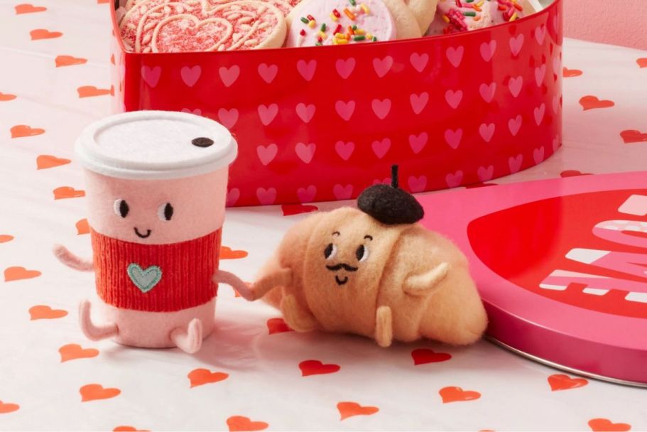 Get Your $5 Valentine’s Felt Duos at Target NOW