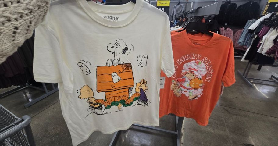 Walmart Halloween Peanuts T-Shirt