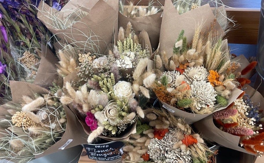 dried flower bouquets