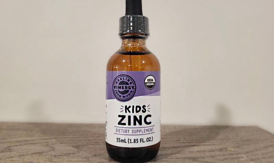 vimergy kids zinc bottle on table