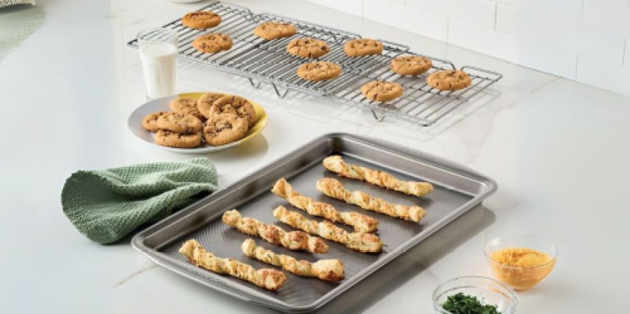 Up to 55% Off Circulon Bakeware on Amazon | Baking Sheets w/ Cooling Rack Only $14.69