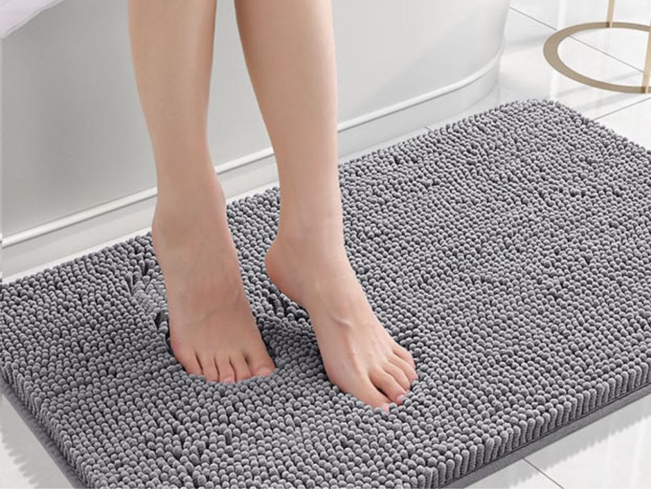 Highly-Rated Chenille Bath Mat Only $5.99 on Amazon