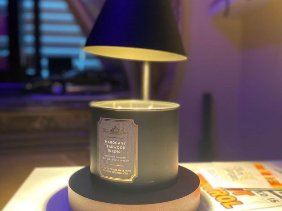 A Candle Warmer Lamp