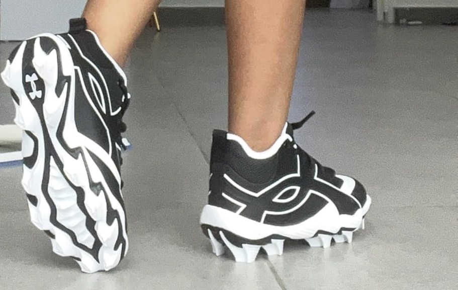 Under Armour Baseball Cleats Just $19 (Reg. $32)