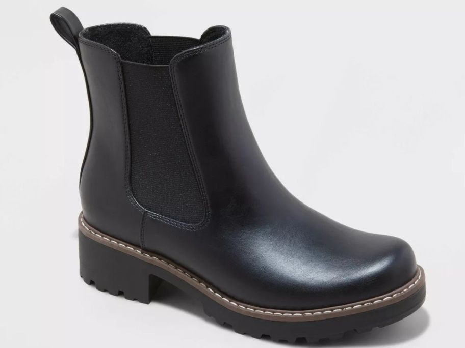 A black Chelsea Boot