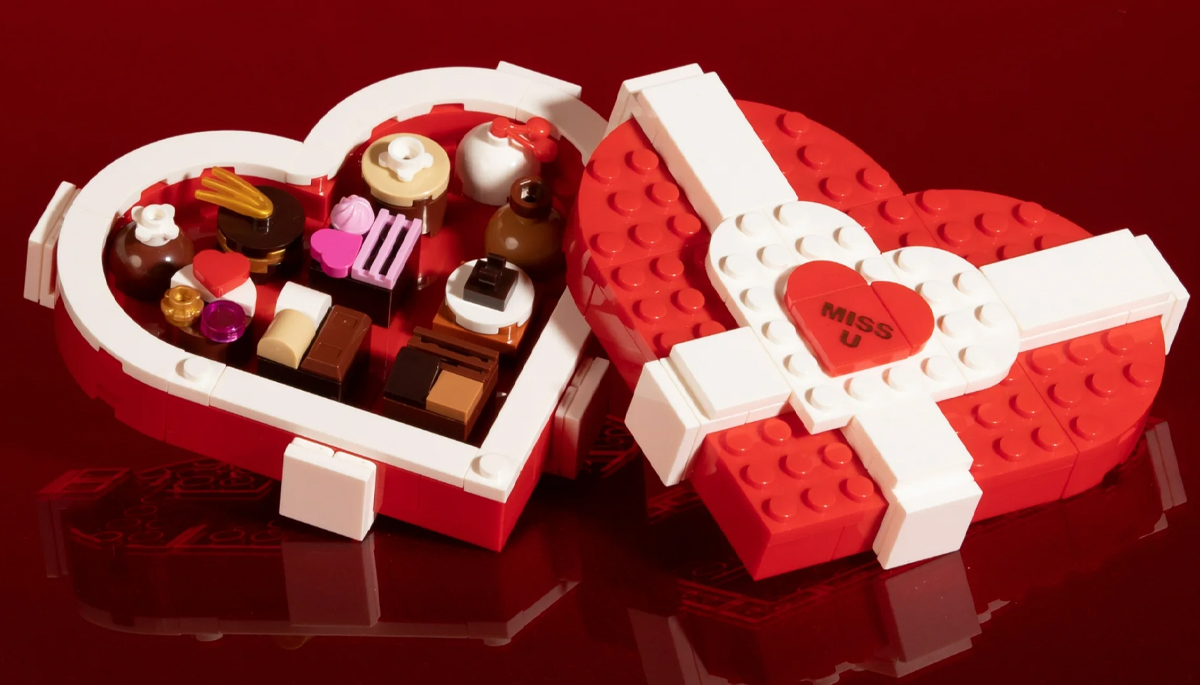 Brickcraft Bricktanicals Valentine’s Sets from $4.97 on Walmart.com (Compatible with LEGO!)