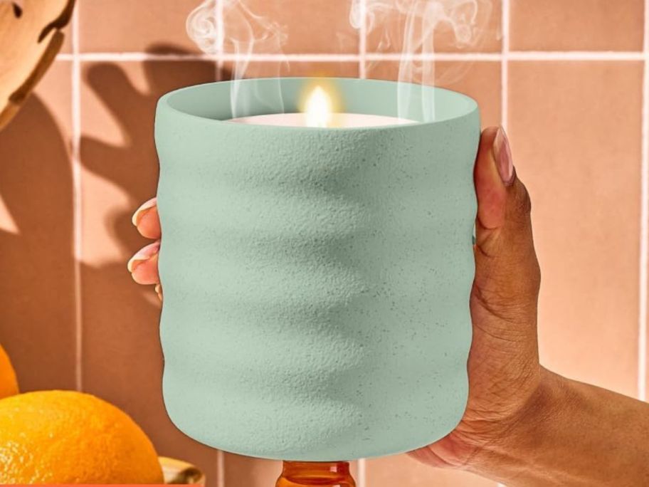 light up candle with difusser underneath