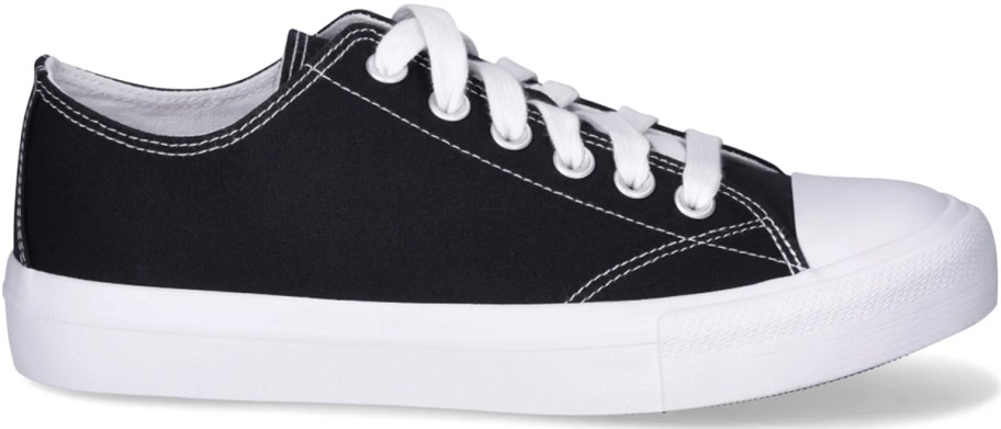 black and white sneaker 