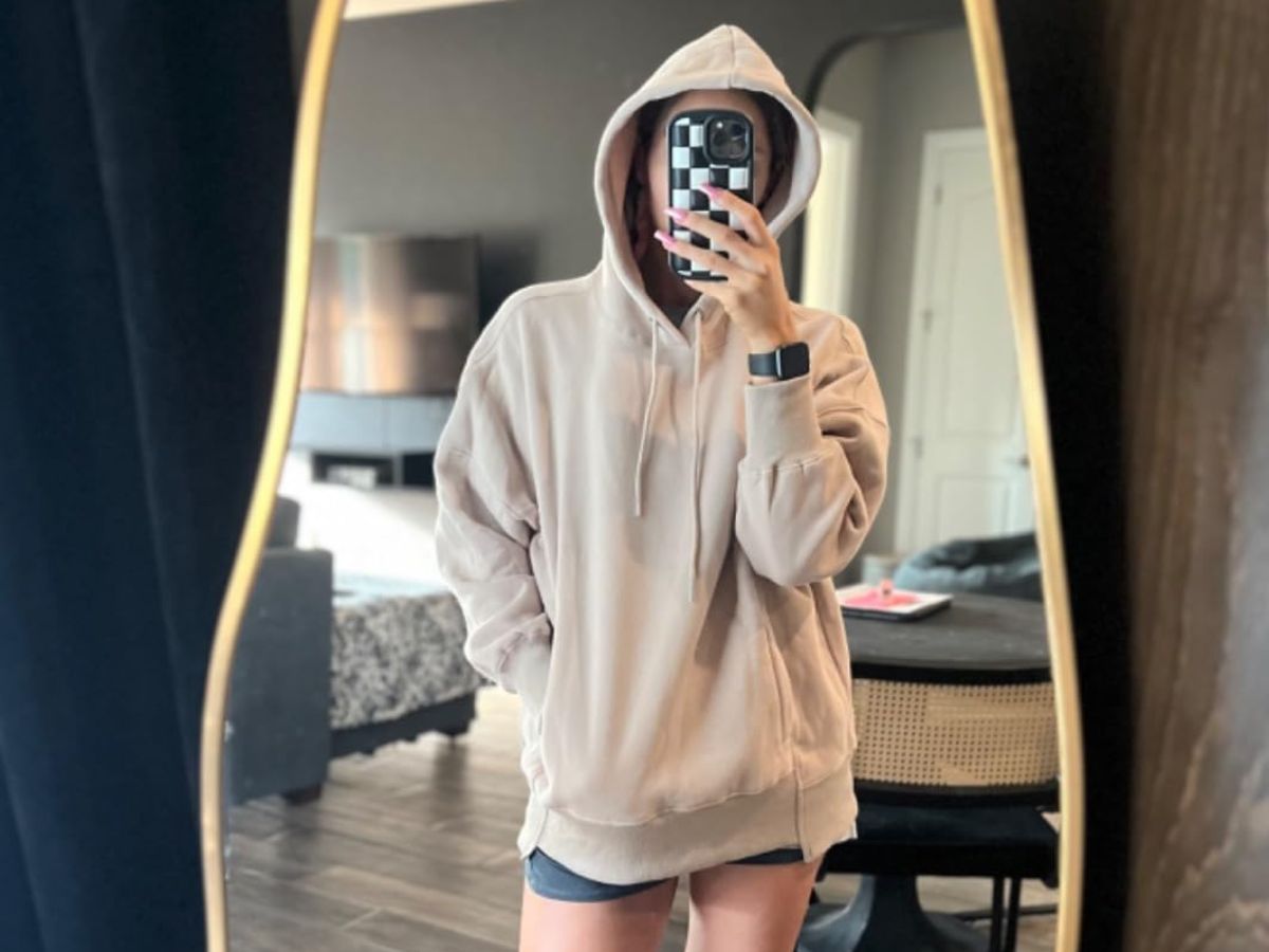 Women’s Oversized Hoodie Just $13.79 on Amazon (Regularly $30)