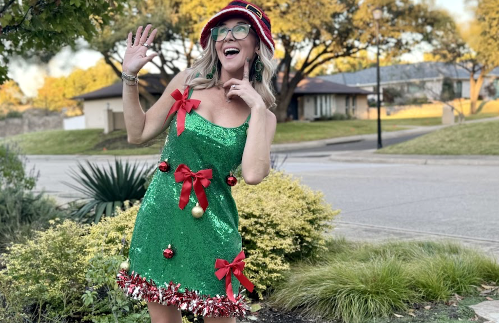 4 Festive Women's Christmas Dresses - All Under $22 on Walmart.com! |  Hip2Save