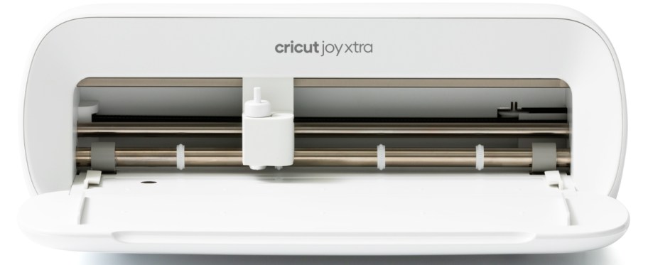 white Cricut Joy Xtra machine