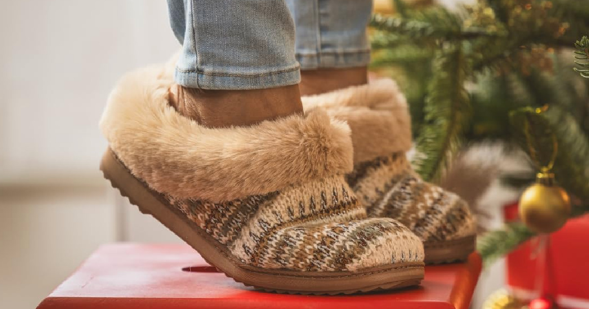 Dearfoams Memory Foam Clogs JUST $12 Shipped (Reg. $44) – Voted Oprah’s Favorite Things