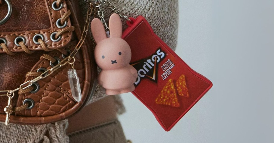 Top 10 Urban Outfitters Stocking Stuffers & Gift Ideas (+ They’re 40% OFF!)