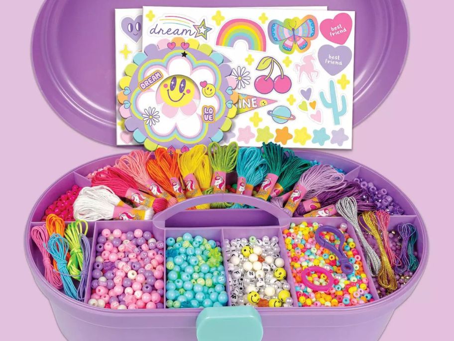 A Just My Style Jewelry Kit