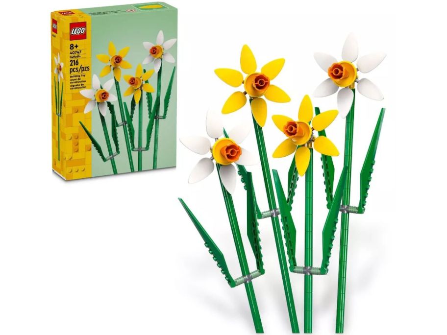 Stock image of LEGO Flowers Celebration Gift - Daffodils Set