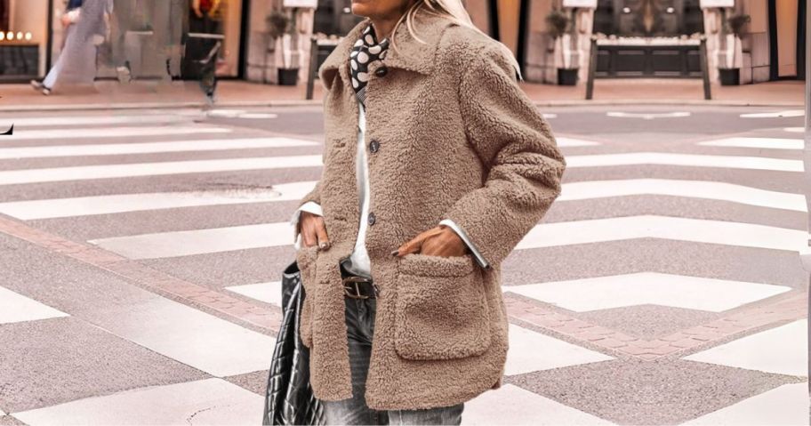 woman wearing PrettyGarden Women's Winter Faux Fur Jacket outside