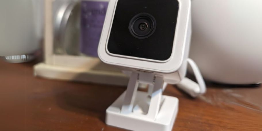 Roku Security Camera Only $19.99 on Amazon + 3-Month Smart Home Subscription!