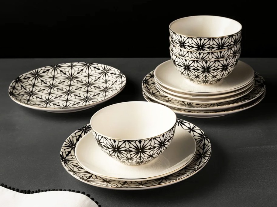 black and white snowflake print dinnerware set