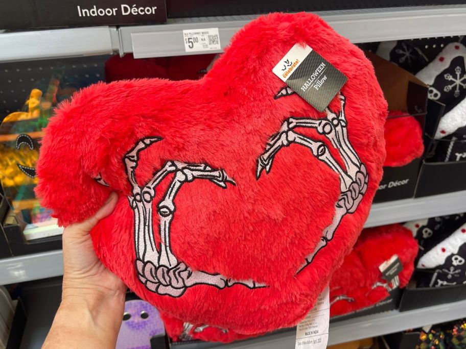 Way to Celebrate Halloween Heart Hands Plush