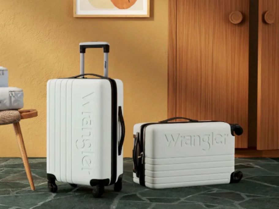 Wrangler 3-Piece Luggage Set JUST $34 on Walmart.com | Includes Carry-On & Packing Cubes