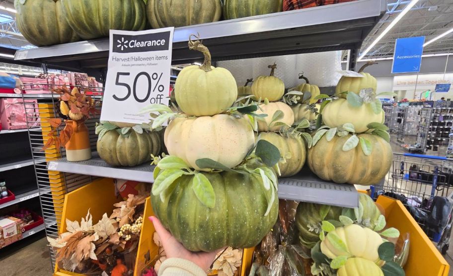 green harvest pumpkin stack