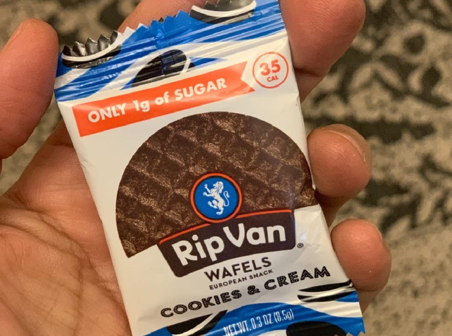 hand-holding-Rip-Van-Cookies-Cream-Mini-Cookies-32-Pack