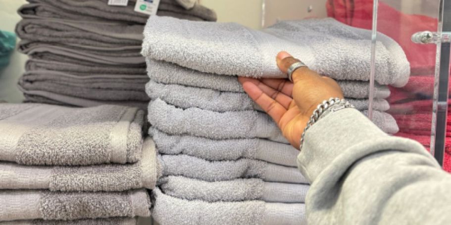 Kohl’s Big One Bath Towels Just $2.99!