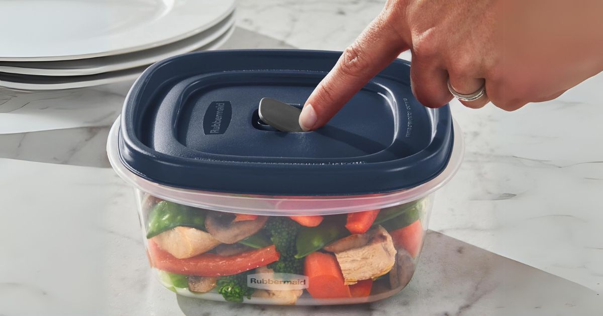 *HOT* Rubbermaid 26-Piece Food Storage Set ONLY $8 on Amazon (Regularly $20)