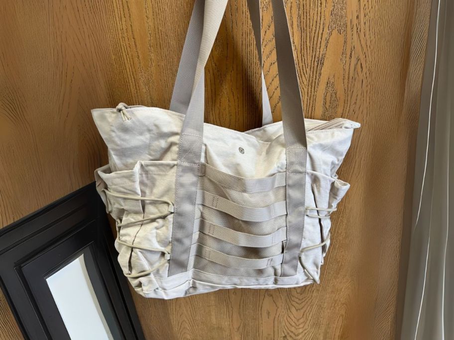 BOSTANTEN Women's Travel Tote Bag hanging on door