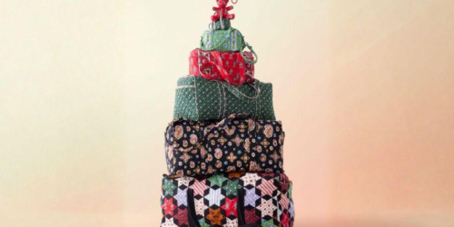 Woohoo! 25 Will Win a $200 Gift Card to Vera Bradley in Today’s Christmas Giveaway
