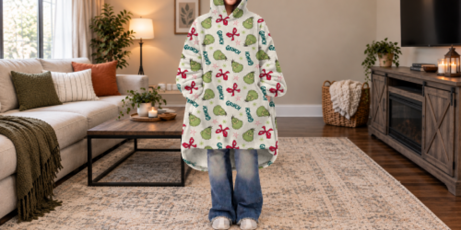 NEW Women’s Grinch Sleep Lounger on Walmart.com