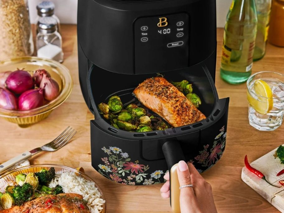 Beautiful 3-Quart TriZone Air Fryer