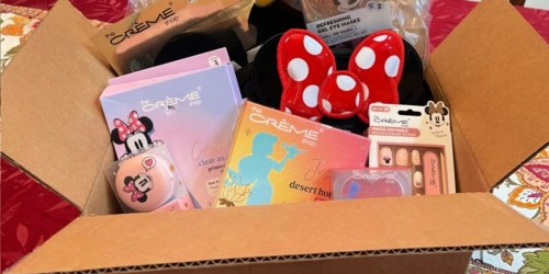 Minnie Mouse Travel Pouch + OVER $100 Worth of Beauty Freebies Just $20.80 Shipped