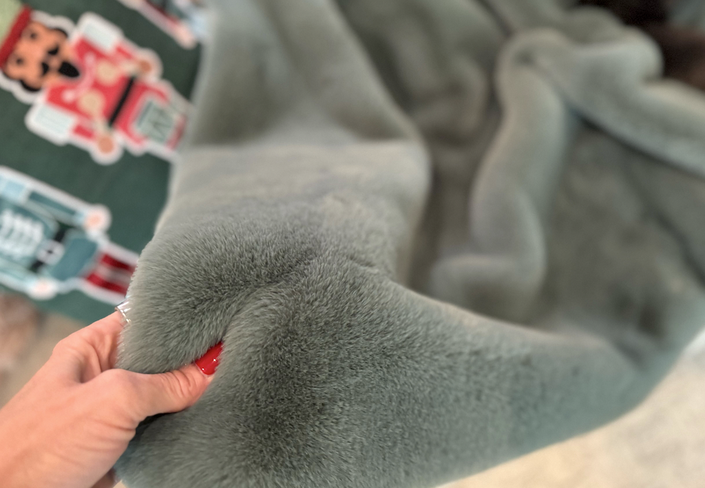 6 Best Throw Blankets for Every Budget (Team-Faves Starting Under $8)