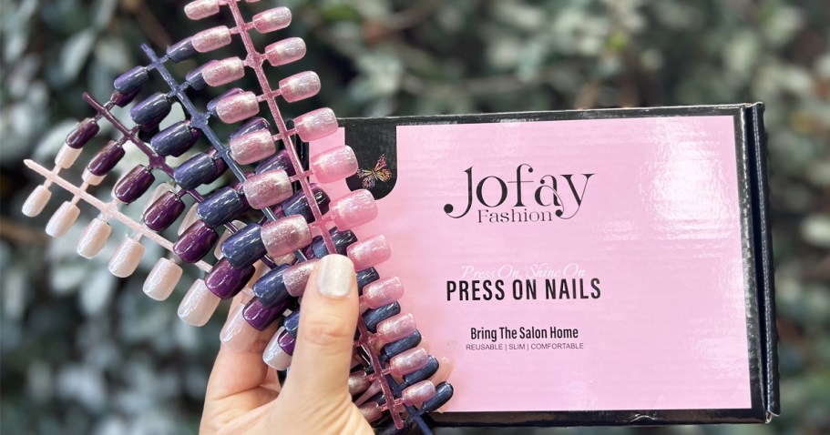 Press-On Nails 160-Piece Sets Only $17.99 Shipped on Amazon | Fun Cats Eye & Glitter Styles