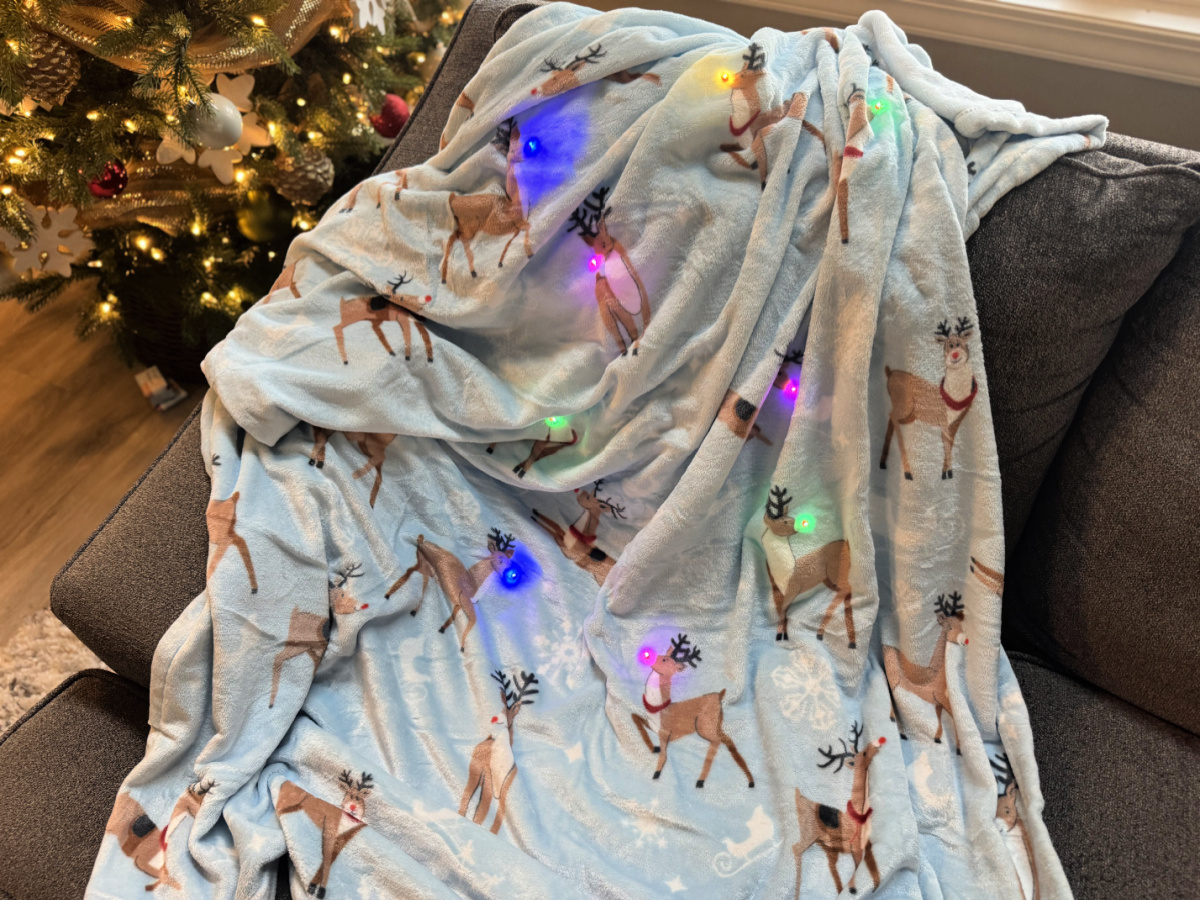 LED Christmas Blankets Just Dropped in Price – ONLY $7.49 (And Yep, They Really Light Up!)