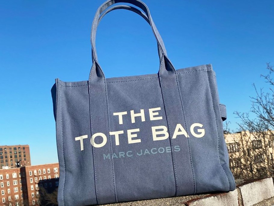 Marc Jacobs Tote Bag Only $149.99 Shipped (Reg. $225) – Arrives by Christmas!