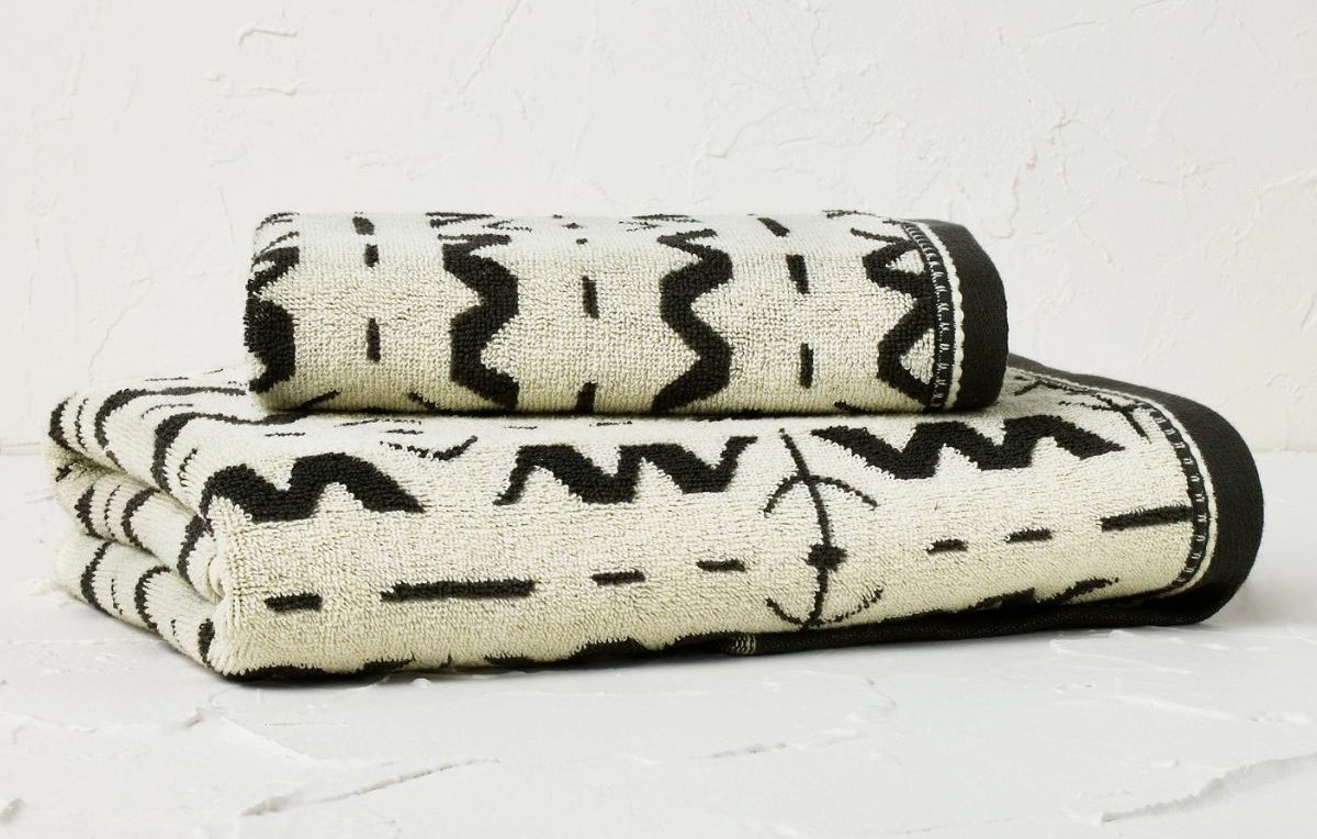 Get 40% Off Target Bath Towels | 6-Piece Sets Only $14! | Hip2Save