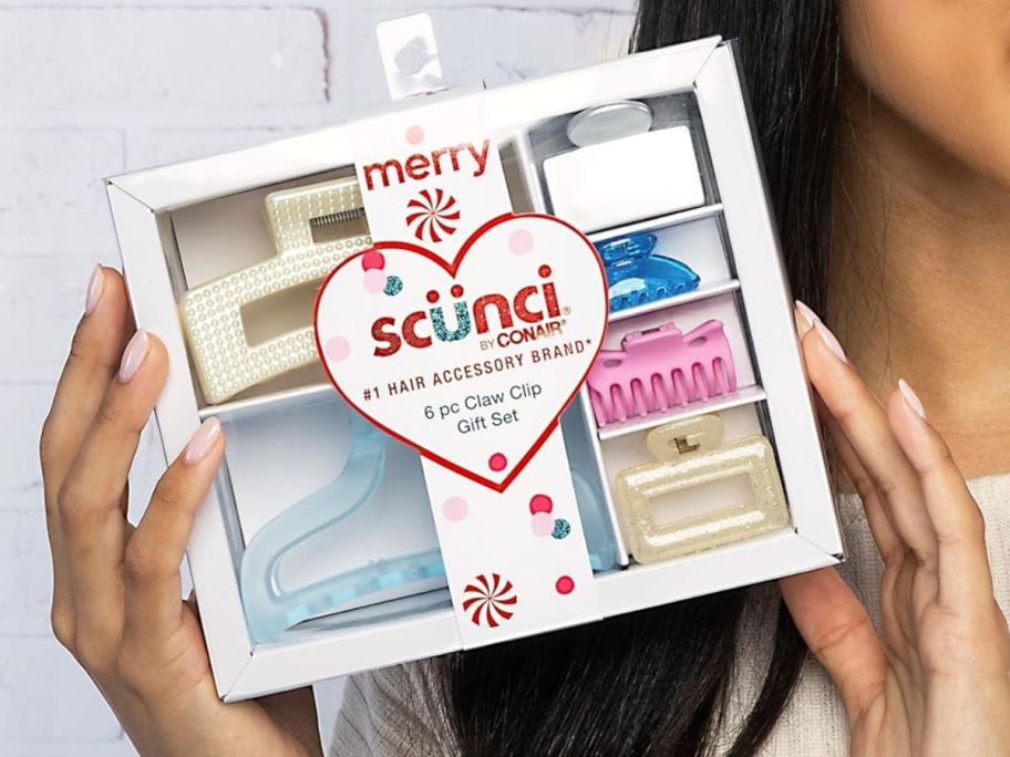 A Scunci Holiday Gift Sets with claw clips