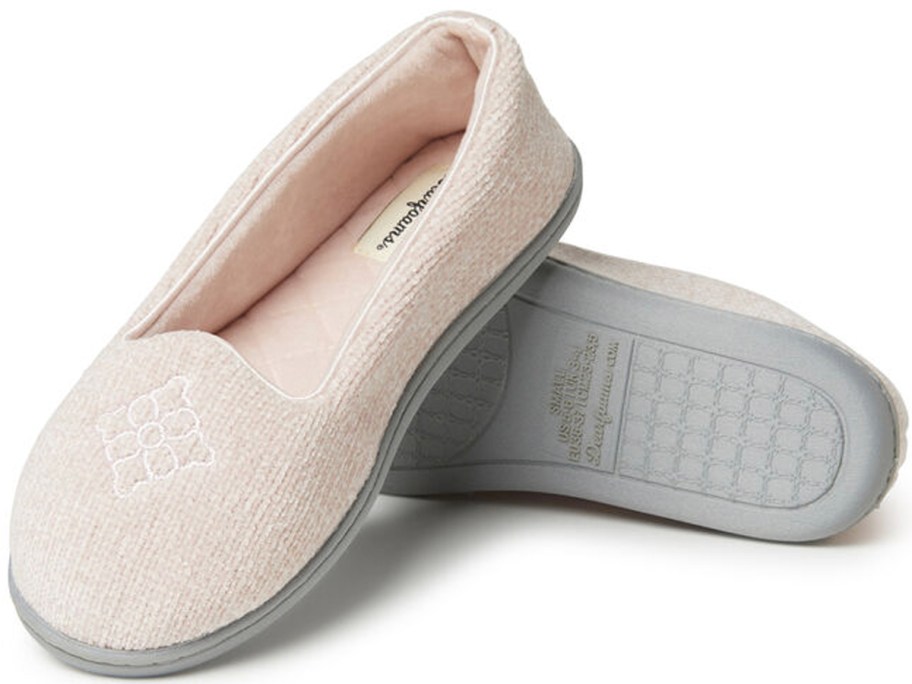 pair of pink dearfoam slippers 