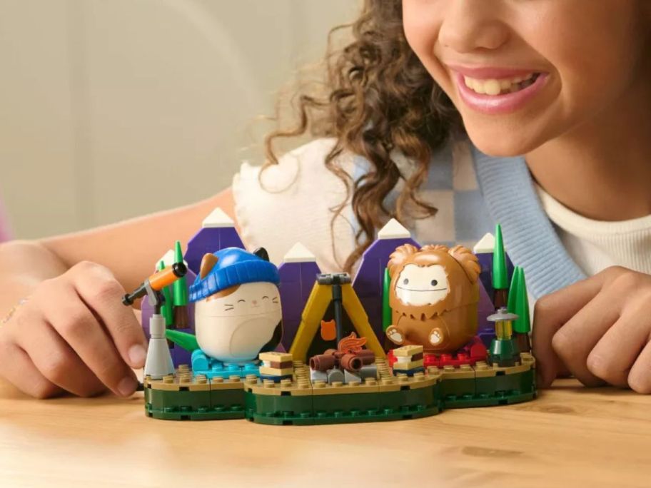 BLDR Squishmallows Campout Medium Building Set