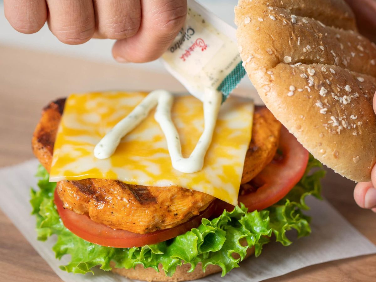 Chick-fil-A Grilled Spicy Deluxe Sandwich & Key Lime Lemonade is BACK!