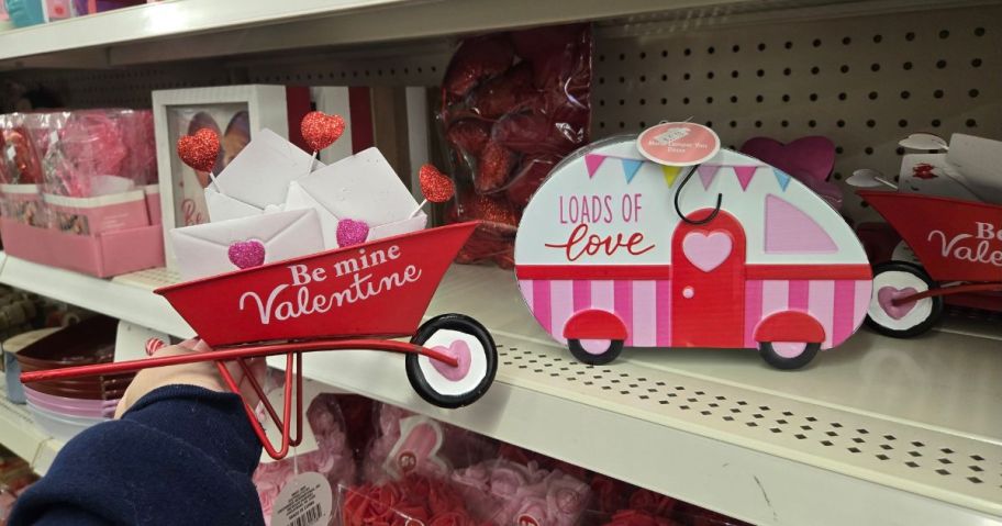 Valentine's Day Metal Truck D&eacute;cor at Dollar Tree