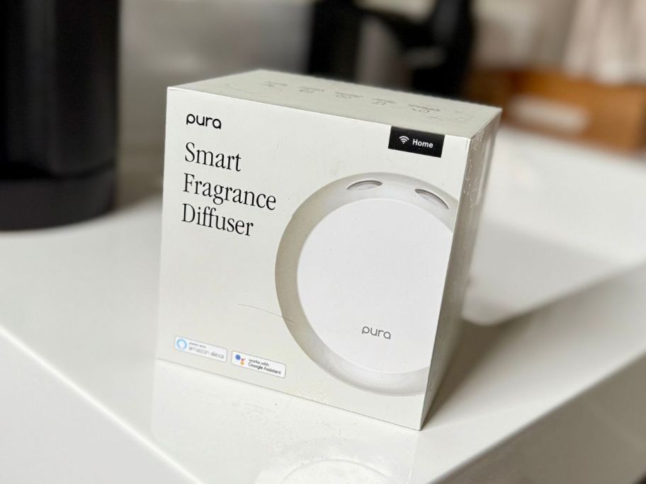A Pura 4 Smart Diffuser